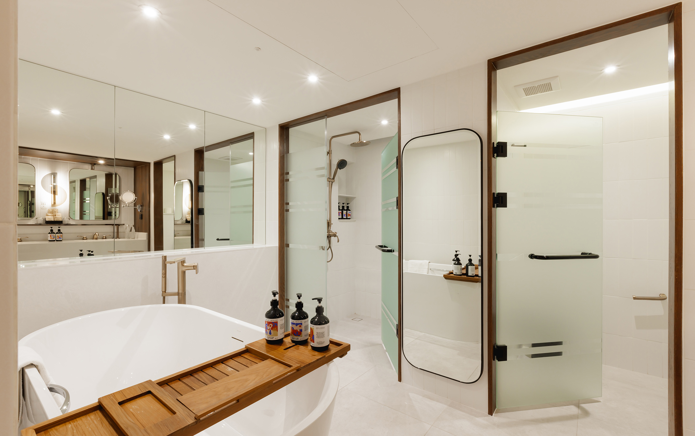Public-House-Suite-10