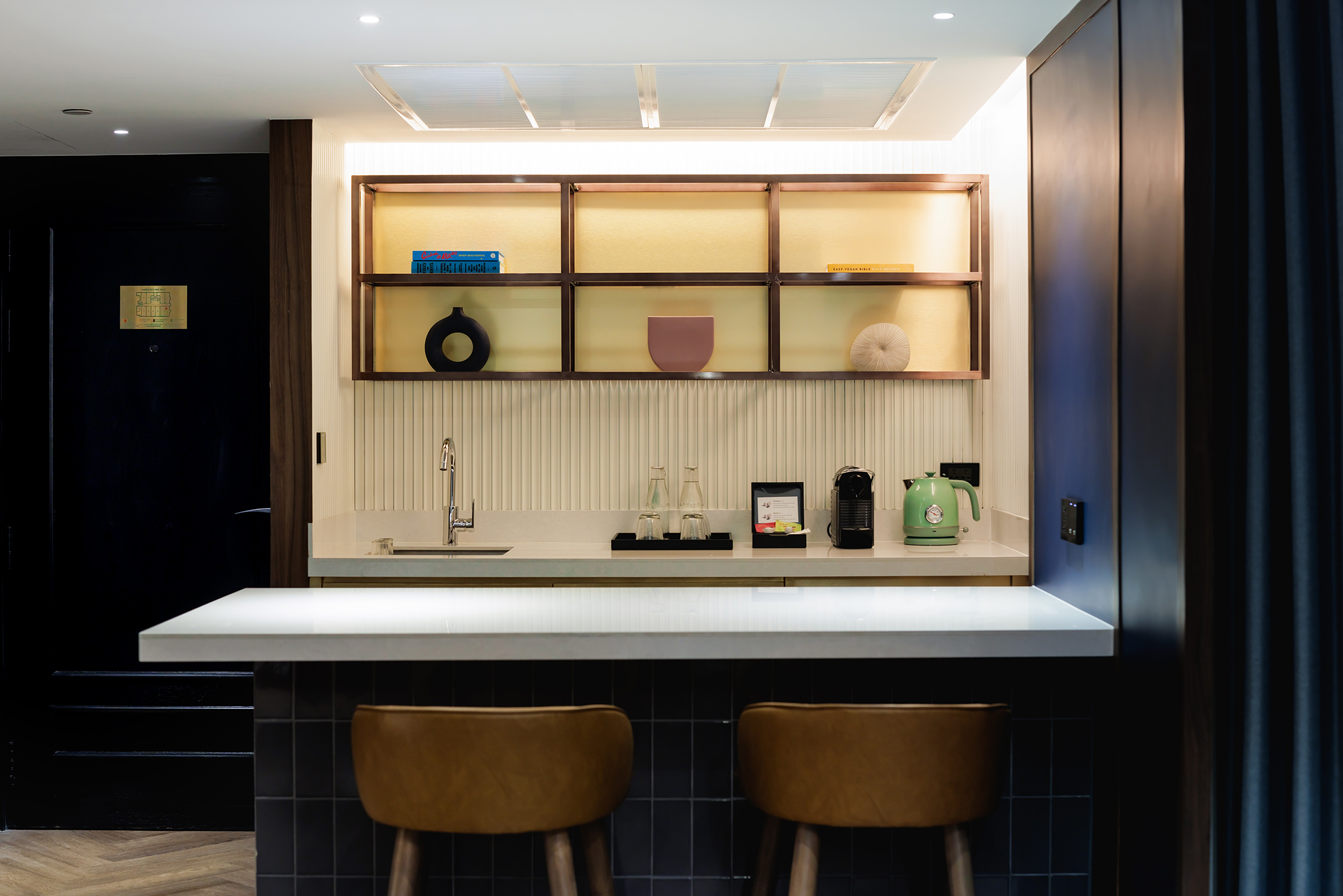 Public-House-Suite-13
