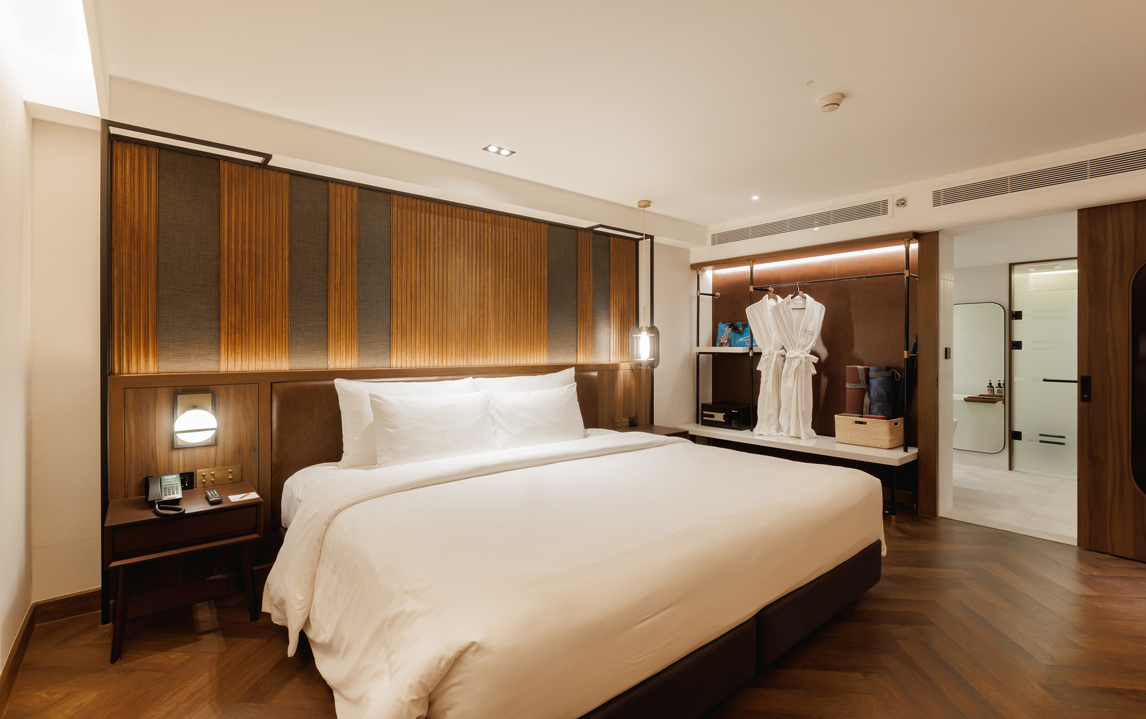 Public-House-Suite-4